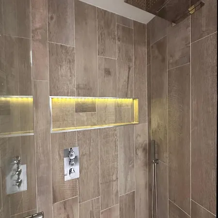 빌라 Spectre Hot Tub Retreat - Harrogate *